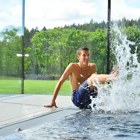 Schwarz Alm 4* Zwettl